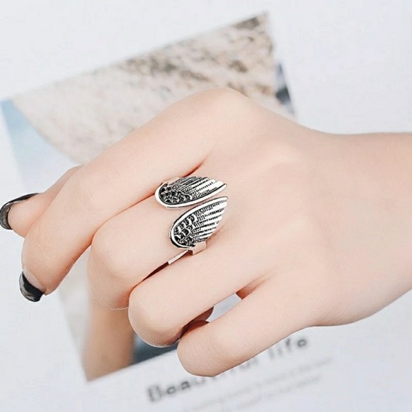 Retro Style Angel Ring Wings - Picture 3 of 4